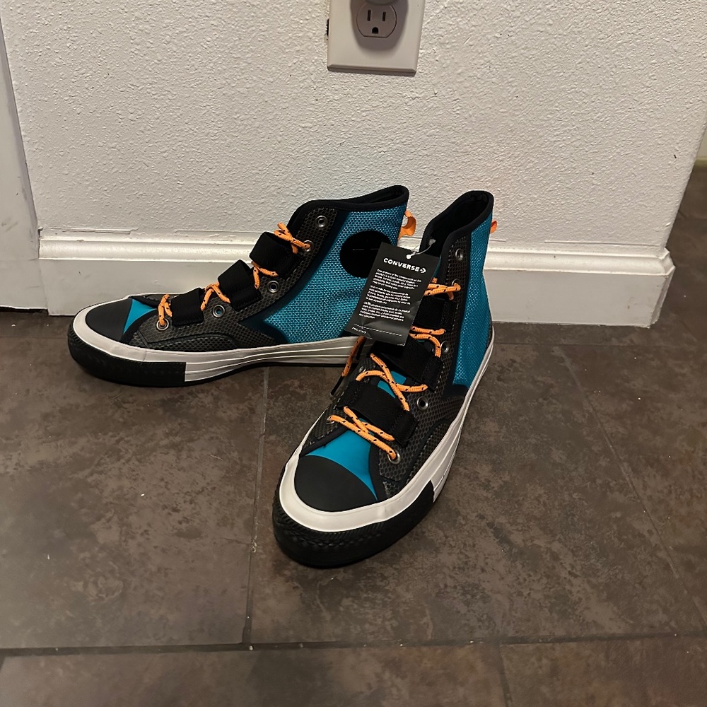 Men’s high top converse